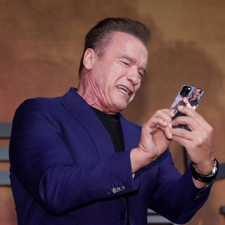 Arnold Schwarzenegger coque IPhone 11